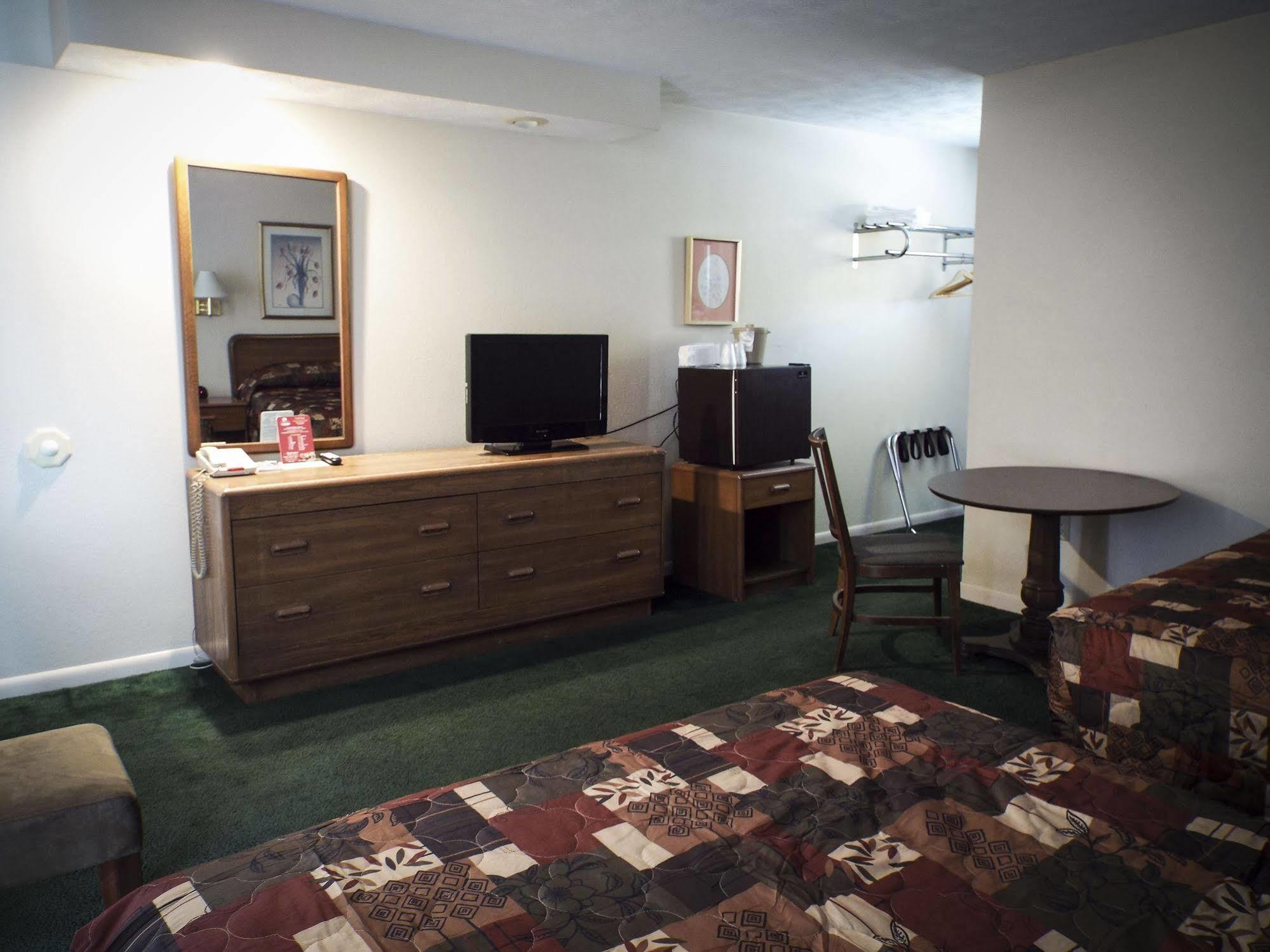 Hiawatha Motel Escanaba Exteriér fotografie